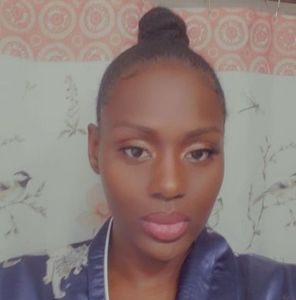 Meet your Posher, Jonelle